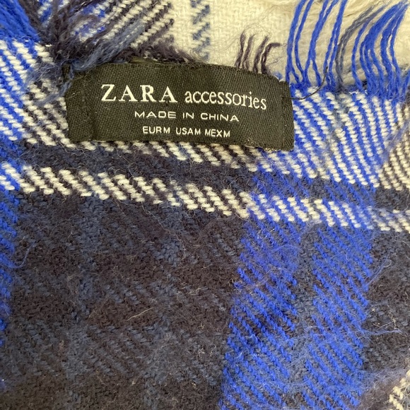 Zara Oversized Scarf - Picture 2 of 5